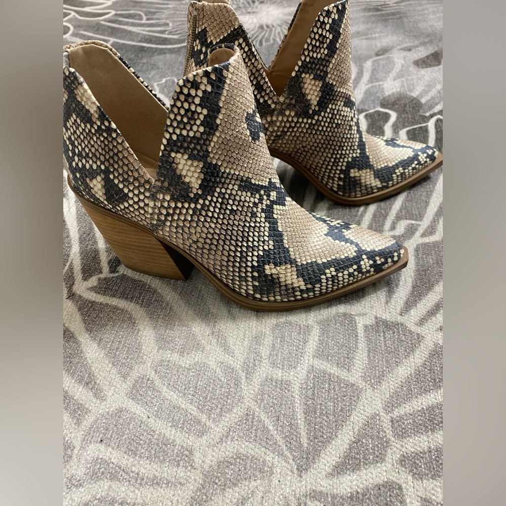 Steve Madden Ankle bootie